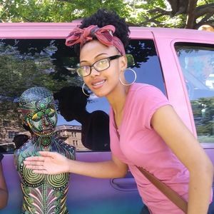 Meet your Posher, D. adeina